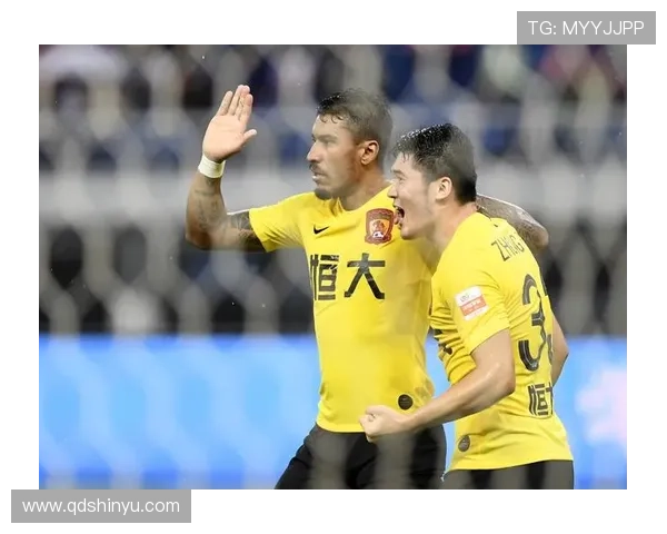 广州足球队的速度之美：探索快速进攻与防守反击的战术魅力